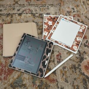 Like New. Kobo Libra Colour. Smoke Free/Pet Free home